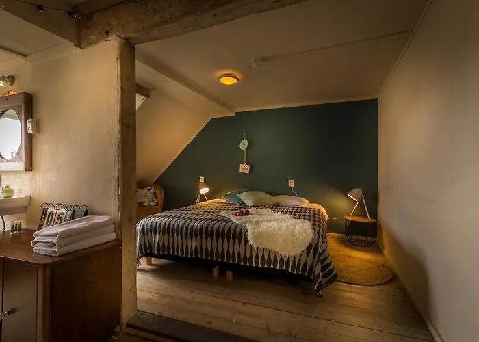 Samsam Bed & Breakfast